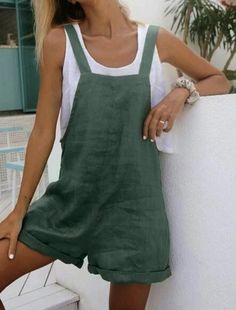 Casual Cotton Overalls For Vacation, Casual Solid Color Summer Overalls, Casual Solid Summer Overalls, Casual Solid Overalls For Summer, Summer Overalls With Pockets, Summer Overalls With Pockets For A Day Out, Casual Cotton Sleeveless Jumpsuits And Rompers, Casual Sleeveless Cotton Jumpsuits And Rompers, Fitted Casual Summer Jumpsuits And Rompers