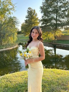 yellow hoco dress (lucy in the sky) Yellow Ball Dresses, Light Yellow Prom Dress, Yellow Hoco Dress, Light Yellow Dresses, Yellow Prom, Senior Szn, Glittery Dress, Backless Evening Dress