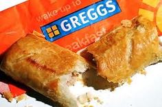 Greggs sausage rolls! Onion Bake, Slim Fast Diet, Sausage Roll, Fast Day, Sausage Rolls, Weaning, Food Stuff, Juicing Recipes