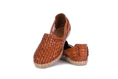 Women's Huarache Sandals - Checkered Solid Tan Color: Checkered Solid Tan - Authentic leather - Leather uppers - Comfortable outer sole - Closed Toe - Handmade Now available in sizes US 5 - US 10 Mexican Sandals, Huarache Sandals, Tan Color, Women's Shoes Sandals, Womens Sandals, Shoes Sandals, Espadrilles, Leather Upper, Slip On