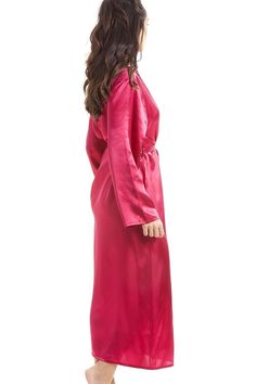 This satin wrap will is made from a super-soft and lightweight satin fabric, it features a gorgeous Fuchsia floral lace across the top of the back designed with a self-tie waist to ensure a comfort secure fit. Satin Dressing Gown, Pink Luxury, Petite Jumpsuit, Petite Coat, Tall Clothing, Floral Outfit, Petite Tops, Dressing Gown, Fuchsia Pink