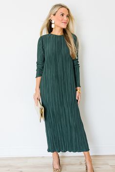 Pleated Midi, Midnight Green - New Arrivals - The Blue Door Boutique Fall Pleated Solid Midi Dress, Pleated Midi Dress For Fall, Elegant Pleated Stretch Midi Dress, Elegant Stretch Pleated Midi Dress, Chic Stretch Pleated Midi Dress, Chic Stretch Midi Dress With Pleats, Solid Color Pleated Midi Dress, Stretch Pleated Midi Dress, Fitted Pleated Dress With Folds For Workwear