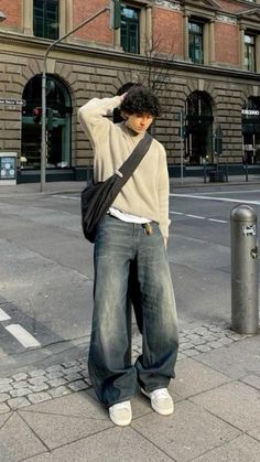 Male Baggy Jeans, Baggy Outfits Men, Masc Clothing, Street Style Male, Baggy Jeans Outfits, Old Money Outfit Ideas, Boy Streetwear, Old Money Outfit, Baggy Jeans Outfit