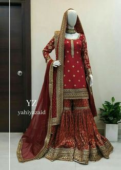 Bridal Sharara Pakistani Red, Garara Designs, New Dress Design Indian, Garara Dress, Gharara Designs, Pakistani Bridal Dress, Lace Suit, Attractive Dresses, Bright Color Dresses