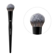 An innovative, spade-like brush head for targeted application to the apples of the cheeks. Full Size | Brand New in Sleeve. Sephora Makeup Brushes Set, Sephora Deluxe Brush Set, Beili Makeup Brush, Sephora Makeup Brushes, Makeup Brush Set Real Techniques, Highlighter Brush, Blush Brush, Sephora Collection, Tools Accessories