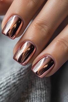 Embrace Elegance: Try the Allure of Champagne Rose Gold Nails Rose Gold Mirror Nails, Mirrored Chrome Nails, Rose Gold Chrome Nails Short, Metalic Nails Short, Metallic Copper Nails, Rose Gold Crome Nails, Metallic Dip Powder Nails, Champagne Gold Chrome Nails, Copper Chrome Nails Fall