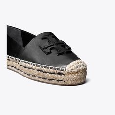 A timeless warm-weather shoe is elevated with soft leather. The Ines Platform Espadrille features a double-stacked leather logo and a jute platform. Pair with jeans or a dress for a classic seasonal style. Designer Espadrilles, Espadrilles Slides, Neutral Shoes, Platform Flip Flops, Platform Espadrilles, Footwear Design Women, Wallet Accessories, Handbag Shoes, Leather Logo