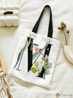 BirdinBag - Compact Shopper Bag with Letter & Floral Graphic, Perfect for Preppy Style Floral Graphic, Estilo Preppy, Word Wrap, Shopper Bag, Preppy Style, Womens Tote Bags, Top Handle, Bag Lady, Tote Bag