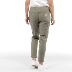 When you're working through warm days, these women's Carhartt relaxed-fit pants work hard to keep you comfortable. They're made in UPF-rated ripstop that fights sweat, dries fast, and keeps you cool. From the farm to the shop, the elastic waist and built-in flex lets you crouch, walk, and climb ladders with ease. Features6.8-ounce, 55% cotton/36% polyester/9% elastane55% cotton/36% polyester/9% elastaneBuilt to move with Rugged Flex® stretch technologyBuilt with Carhartt Force® technology to wic Carhartt Womens, Carhartt Pants, Carhartt Women, Pocket Tshirt, Keep Your Cool, Work Pants, The Farm, Workout Pants, Work Hard