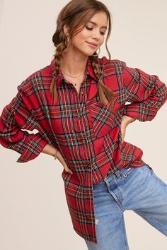 The plaid flannel shirt is the perfect top for the holidays! It features a rustic charm with its checkered pattern and soft, brushed cotton fabric. The earthy tones and warm hues create a laid-back, outdoorsy vibe that pairs seamlessly with denim or khaki for a casual yet put-together look. This quintessential piece offers both comfort and style, making it an ideal choice for a relaxed weekend outing or a cozy evening by the fireplace. ﻿Fabric Contents: 70% Cotton, 30% Polyester Christmas Look, Red Plaid Shirt, Red Plaid Flannel, Looks Black, Plaid Flannel Shirt, Plaid Tops, Plaid Christmas, Checkered Pattern, China Fashion