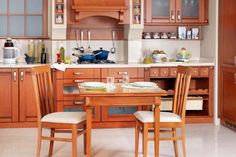 the kitchen is clean and ready to be used for dinner or other mealtimes