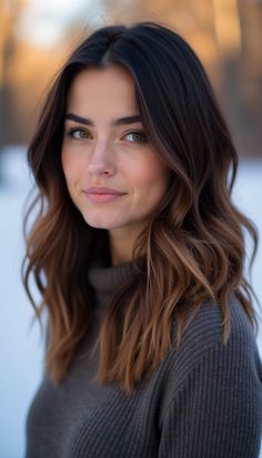 Discover the top winter brown hair colors for 2024-2025, including balayage, caramel highlights, and rich dark shades. Perfect for brunettes looking to update their look this fall! Brunette Balayage Hair Winter 2024, Winter 2024 Balayage, Chocolate Caramel Brown Hair, Winter Burnett Hair Color, Dark Brown Hair For Winter, Light Brown With Dark Roots, Ash Brown Hair With Red Highlights, Warm Summer Brunette Hair, Brunette Carmel Highlight