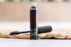 Homemade Mascara that Doesn't Smudge Diy Waterproof Mascara, Mascara Alternative, How To Make Mascara, Homemade Mascara, Our Oily House, Diy Concealer, Homemade Lip Balm Recipe, Diy Mascara