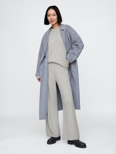 Supersoft cotton-blend, cable-knit sweater pants.  Elasticized waist.  Fit: Relaxed.  An easy silhouette throughout.  Straight leg.  Models wearing Gap Cable Knit Pants, Xmas Wishlist, Easy Silhouette, Plush Yarn, Everyday Luxury, Gap Sweater, Sweater Pants, Knit Pants, Sweater Set