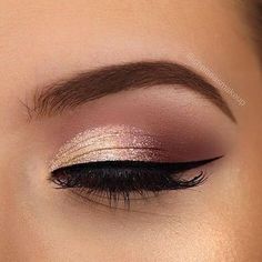 Rose gold eye makeup ideas #eyemakeup #weddingmakeup Machiaj Smokey Eyes, Rose Gold Makeup Looks, Make Up Mata, Rose Gold Eye Makeup, Make Up Gold, Rose Gold Eyeshadow, Wedding Hairstyles And Makeup, Gold Makeup Looks, Wedding Makeup For Brown Eyes