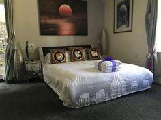 Cherrywood Lodge is an adult-only bed & breakfast in Looe, Cornwall, designed to provide a serene and relaxed atmosphere for guests. Looe Cornwall, Cornwall, Wales, The Uk, Scotland