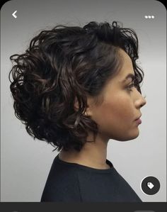 Short Curly Professional Hairstyles, Short Hair Cuts For Women Curly Natural, Short Curly Bob Hairstyles Over 50, Curly Aline Bob, Short Haircut For Wavy Hair Round Face, French Curly Bob, Bob Cut For Curly Hair, Shorter Curly Haircuts, Curly Hair Bob Naturally