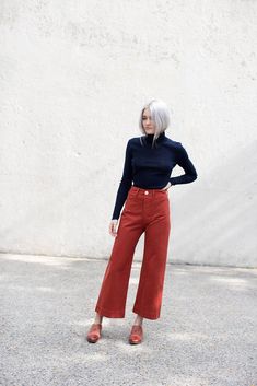 Rust Red Pants Outfit, Jesse Kamm Sailor Pant, Jesse Kamm, Quoi Porter, Sailor Pants, Lauren Manoogian, Cropped Wide Leg Pants, Pant Trends