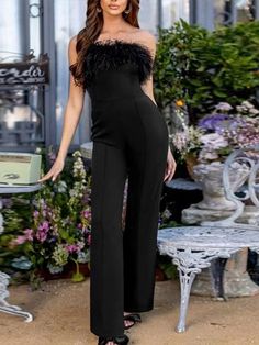 Loving On Me Sequined Feather-paneled Jumpsuit – Body By J'ne Slick High Bun, Black Bandeau, Party Kleidung, Strapless Bandeau, Backless Top, Style Party, Spring Street Style, Flare Trousers, Street Outfit