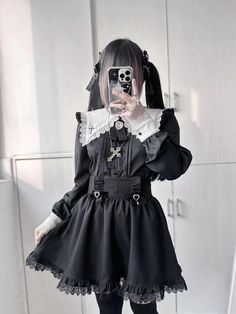 This is a high-waisted black skirt with a cross design in the middle of the waist. Both the waist and the hem of the skirt feature ruffle trim.  The price includes one skirt only.   	 		 			Size 			S 			M 			L 		 		 			Waist 			66 			70 			74 		 		 			Length 			42 			44 			46 Black Ruffled Mini Skirt For Fall, Black Mini Dress With Ruffled Skirt, Black Kawaii Outfits, Twink Fashion, Jirai Kei Closet, Goth Kawaii Fashion, Subcul Jirai Kei, Black Gothic Mini Skirt With Ruffles, White Jirai Kei