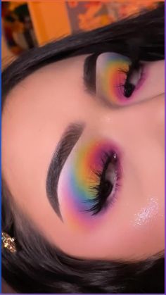 Colourful Eyeshadow Looks, Rainbow Eye Makeup, Rainbow Eyeshadow, Neon Makeup, Pride Makeup