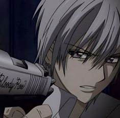 Manga Boy Pfp, Zero Vampire Knight, Vampire Moon, Zero Kiryu, Discord Pfps, Vampire Knight, Cool Anime Wallpapers