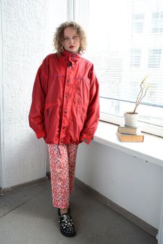 Vintage 80's red water proof GALVIN GREEN parka with pockets and adjustable bottom line. It is professional golf clothing. UK size written 16, but looks very flexible. Model size on the photo is 8. Measurements: length 32 inches, sleeve 24 inches, chest 54 inches, waist 52 inches. Green Parka, Red Water, Golf Clothing, Golf Outfit, Water Proof, Parka, Jackets & Coats, Golf, Etsy Uk