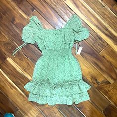 New With Tags Liberty Love Green Size Medium Small Floral Pattern Cute Green Mini Dress For Brunch, Green Flirty Flowy Dress, Cute Green Dress For Brunch, Flirty Green Flowy Dress, Green Flirty Dress For Spring, Small Floral Pattern, Liberty Love, Lace A Line Dress, Sleeveless Lace Dress