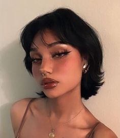 Makeup Baddie Looks, Baddie Eye Makeup, Baddie Makeup Ideas, Makeup Ideas For Homecoming, Makeup Ideas Baddie, Make Baddie, Dark Makeup Ideas, Makeup Looks Baddie, Baddie Makeup Look