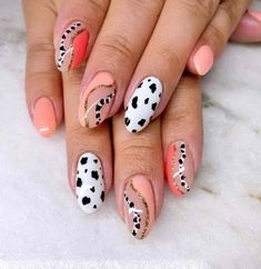 Montana Nails, Rounded Cow Print Nails, Nails For Nashville, Gel Nail Designs Cow Print, Cow Girl Nail Design, Nail Designs Cow Print Pink, Cute October Nails, October Nail Ideas, Cowgirl Nails Westerns