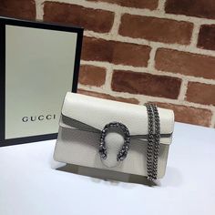 ENT Fashion - GCI Bags - 3208 A+ Excellent Quality copies; Contact us if you've any questions in your mind. Gucci Dyonisus Bag, Dionysus Super Mini Bag, Gucci Dionysus Super Mini, Gucci Dionysus Mini, Gucci Bag Dionysus, Luxurious Lifestyle, Top Models, Cooler Bag, Gucci Bags