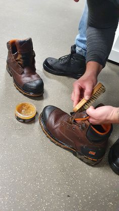 Conditioning the leather of my Timberland PRO Boondock work boots Timberland Pro Work Boots, Timberland Pro, Construction Work, More Water, Doc Marten Oxford, Comfortable Boots, Boots Leather, Goodyear Welt