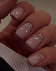 Nail the Look: Dive Deep into Nail Care, Design, and Expression – Your Ultimate Nail Inspiration Hub Christmas Gel Nail Ideas, Simple Glitter Nails, Gel Nails With Glitter, Nails Fancy, Ongles Beiges, Shorts Nails, Engagement Nails, Glitter Manicure, Christmas Gel Nails