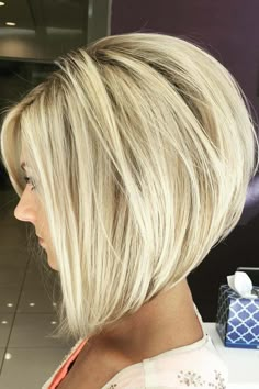 Beautiful Medium Bob Haircuts (2021 Update) ★ Short Stacked Bob Haircuts, A Line Haircut, Κούρεμα Bob, Angled Bob Hairstyles, Inverted Bob Hairstyles, Stacked Bob Hairstyles, Stacked Bob, Stacked Bob Haircut, Medium Bob Hairstyles