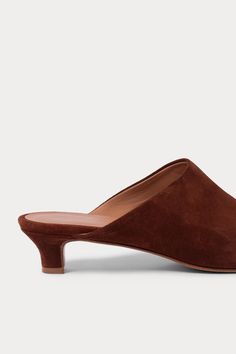 Minimalist mules with a pointed toe and low kitten heel in soft suede. 100% Leather 35mm Heel Made in Peru Suede Fabric, Rachel Comey, Kitten Heel, Soft Suede, Mule, Peru, Sale Items, Kitten Heels, Kittens