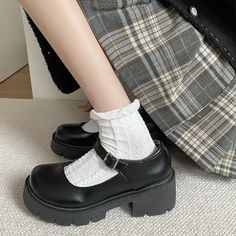 Platform Heels Mary Jane Shoes Simple Lolita Black Platform Heeled Shoes Student College Sweet Zapatos Mary Jane, Platform Shoes Heels, Casual Pumps, Black Chunky Heels, Black Platform Shoes, Comfortable Walking Shoes, Black Platform Heels, Round Toe Pumps, Estilo Preppy