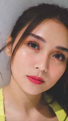 Fresh Makeup Look For Graduation, Fresh Make Up Look For Graduation, Korean Fresh Makeup Look, Natural Asian Makeup Looks, Kathryn Bernardo Make Up, Graduation Simple Makeup, Graduation Make Up Look For Filipina, Simple Graduation Makeup, Glass Skin Makeup Look