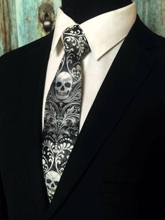 ****the fabric used to create this wonderful tie has natural variations in the color. This gives the fabric an aged spooky look. This is not a flaw but the characteristic of the fabric. Please view all pictures as it shows the variations.**** Item: 091FA. 100% Cotton Black and White Skull Tie, White Ties, Halloween Themed Wedding, Flower Tie, Skull Gifts, Goth Wedding, Dark Wedding, Broken Arrow, Flower Skull