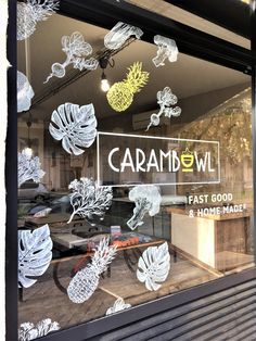 Restaurant Window Display, Restaurant Window Graphics, Mini Restaurant Design, Bakery Window Display, Restaurant Design Rustic, Bistro Decor, Shop Signage, Bakery Branding, Decoration Restaurant