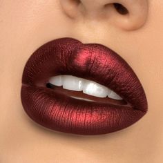 Lips Ideas, Lip Sticks, Metallic Lipstick, Celebrity Facts, Beauty Lipstick