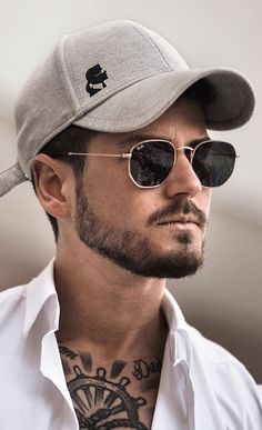 Cool Sunglasses For Men, Men’s Sunglasses, Carhartt Fits, Patchy Beard Styles, Rayban Sunglasses Mens, Beige Cap, Best Mens Sunglasses, Glasses Outfit, Patchy Beard