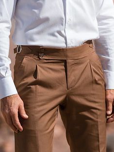 Hombre pantalones de traje Pantalones Pantalones plisados Pantalones de traje Pantalones Gurka Bolsillo Alto aumento Plano Comodidad Transpirable Exterior Diario Noche Vintage Elegante Negro Beige 2024 - COL $117572 Men's Dress Pants, Brown Dress Pants, Pants Pocket, How To Make Brown, Work Trousers, Mens Dress Pants, Straight Trousers, Trouser Style, Suit Pants