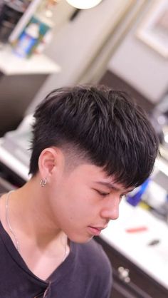 Asian French Crop, Layer Mullet Nam, Slick Back Fade Haircut Men, Short Hair Styles Boy, Hảir Cut For Boys, Fringe Haircut Men Asian, Haïr Cut Straight Hair, Straight Hairstyles Men Short, Vomero 5 Outfit Men