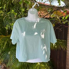 Nwot Ripcurl Cropped Length Hang Loose Hawaii 100% Cotton Size Small Green Casual Cotton Cropped Shirt, Casual Green Cotton Cropped Shirt, Crew Neck Cotton Crop Top For Day Out, Cotton Crew Neck Crop Top For Day Out, Casual Cotton Cropped T-shirt For Day Out, Hang Loose, Rip Curl, Crop Tshirt, Crop Tops