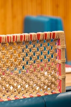 Macrame screen detail for boho restaurant. Rope Screen, Funky Interior, Juice Cafe, Woven Macrame, Screen Divider