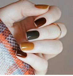 Neutral Nail Polish, Nagellack Trends, Fall Nail Art Designs, Her Nails, Fall Nail Art, Short Nail Designs, Fall Nail Colors, Neutral Nails, Autumn Nails