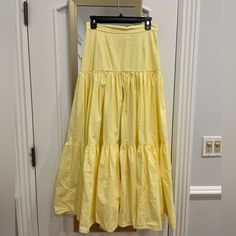 Brand New, Perfect Condition Yellow Long Skirt Outfit, Yellow Long Skirt, Long Yellow Skirt, Clairo Concert, Yellow Skirt Outfits, Yellow Maxi Skirt, Yellow Skirts, Yellow Maxi Skirts, Long Skirt Outfits