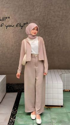 Pose Ootd, Korean Hijab, Pose Mode