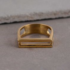 Double Ring, 18k Gold Ring, Modern Ring, Minimal Ring, 2 Line Ring, Gift For Her, Couple Ring, Statement Ring, 925 Sterling Silver Ring, VALENTINE DAY RING We provide the Excellent quality Jewelry to our Customers. Customer satisfaction is our first priority Handmade Items PRODUCT:- Ring Material:- Brass ♥We have brass rings in all size for both men and women. ✦ Our rings are made of high-quality Brass metal and are carefully crafted by hand in our family workshop. The brass metal will develop a Ring Minimal, Ring Square, Brass Rings, Minimal Ring, Zierlicher Ring, Bar Ring, Couple Ring, Geometric Ring, Everyday Rings