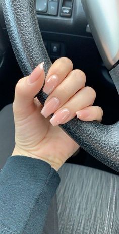 Neutral Nails Acrylic, Short Coffin Nails Designs, Formal Nails, Short Coffin, Subtle Nails, Short Coffin Nails, Wedding Nail, Simple Acrylic Nails